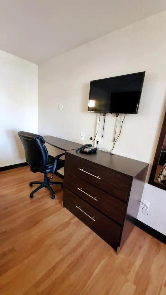 Sacramento Inn & Suites North Highlands Esterno foto